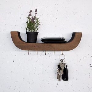 Dekoratívna drevená nástenná polica Raf289 vyobraziť