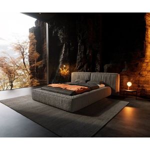 Čalúnená posteľ Coperti 140x200 cm bouclé strieborno sivá vyobraziť