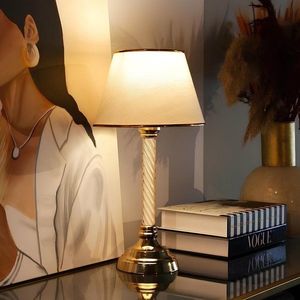 Stolná lampa AYD-2980 vyobraziť