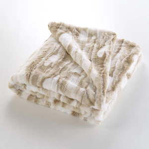 Béžová deka z umelej kožušiny 180x220 cm Cheyenne – douceur d'intérieur vyobraziť