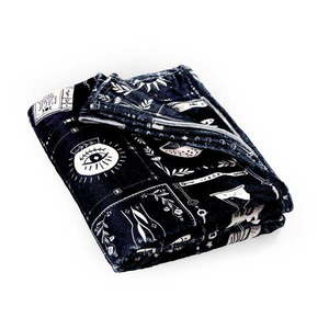 Čierna deka s haloweenským motívom z mikroplyšu 130x170 cm Enchanted Witchcraft – Catherine Lansfield vyobraziť