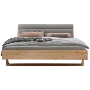 farby smreku vyobraziť