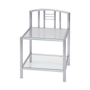 Postele a nočné stolíky vyobraziť