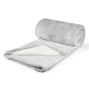 Polášek Mikroflanelová deka s barančekom - Svetlošedá | 100 x 150 cm vyobraziť