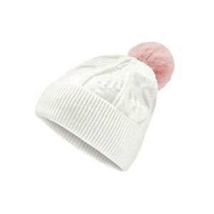 Pletená čiapka s brmbolcom vyobraziť