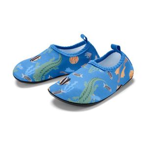 Detské topánky na kúpanie vyobraziť