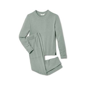 Domáca súprava z pleteniny vyobraziť