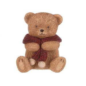 Dekorácia Medveď s červeným šálom, polyresin, 10 cm vyobraziť