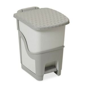 Ratanové koše vyobraziť