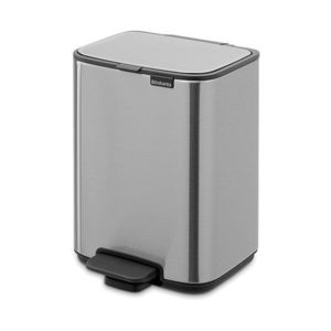 Pedálový oceľový odpadkový kôš v matne striebornej farbe 4 l Bo – Brabantia vyobraziť