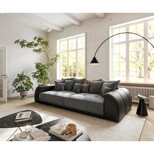 Veľká pohovka Violetta 310x135 cm čierna vrátane vankúšov vyobraziť