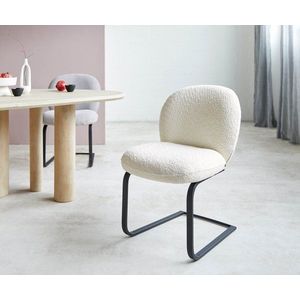 Jedálenská stolička Nube-Flex plochá kovová konzolová podnož čierna vyobraziť