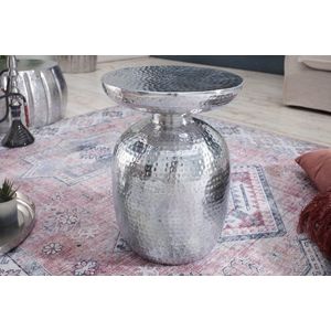 Odkladací stolík SINIS Dekorhome vyobraziť