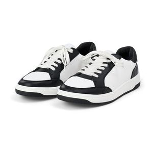 Kožené tenisky vyobraziť