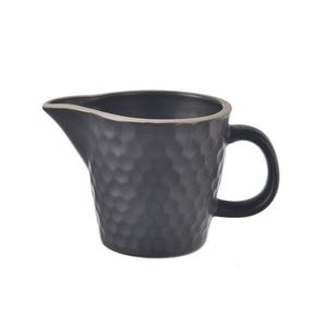 Čierna keramická kanvička na mlieko 100 ml Tea Time – Orion vyobraziť