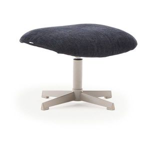 Tmavomodrá ženilková podnožka Teryl – Kave Home vyobraziť