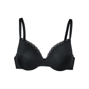 Podprsenka pod priliehavé tričko vyobraziť