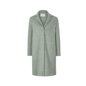 Krátky kabát s vlnou vyobraziť