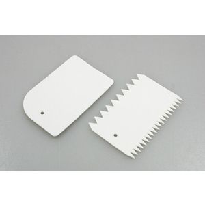 DK PLAST - Stierka na cesto plast, balenie 2ks, 1x hladká a 1x vrúbkovaná vyobraziť