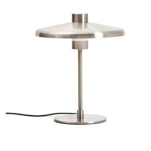 Stolová lampa v striebornej farbe s kovovým tienidlom (výška 32, 5 cm) Nuvira – Kave Home vyobraziť