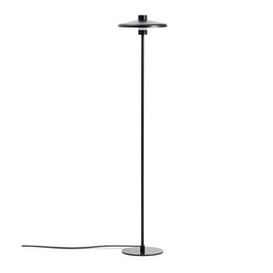 Čierna stojacia lampa s kovovým tienidlom (výška 130 cm) Nuvira – Kave Home vyobraziť