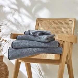 Jednofarebná froté súprava kúpeľňového textilu v luxusnej kvalite, kolekcia Intemporelle vyobraziť