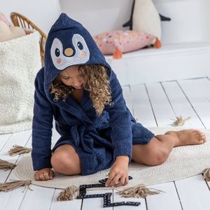 Detský župan z buklé froté zn. Colombine® s motívom tučniaka na kapucni vyobraziť