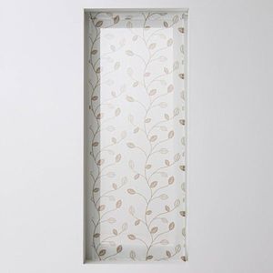 Vitrážová záclona s motívom listov a zakončená pútkami vyobraziť