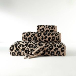 Froté súprava kúpeľňového textilu so žakárovým motívom leopardej srsti 450 g/m2 vyobraziť