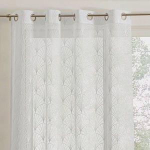 Voálová záclona so vzorom art deco, zakončená očkami vyobraziť