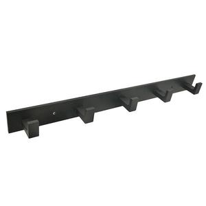 Vešiaky do predsiene vyobraziť