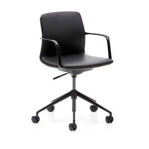 Čierna čalúnená kancelárska stolička Nerlan – Kave Home vyobraziť