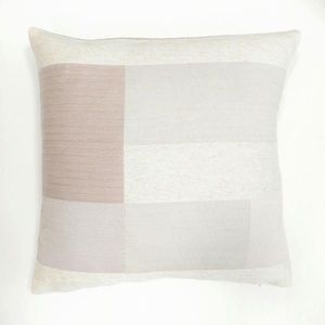 Novel DEKORAČNÝ VANKÚŠ 50/50 cm vyobraziť