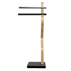 Sadena STOJAN NA UTERÁKY vyobraziť