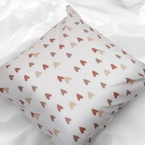 Polášek Bavlnená obliečka na vankúšik - Hnedé srdiečka | 40 x 40 cm vyobraziť