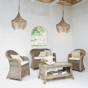 Nábytok z prírodného ratanu vyobraziť