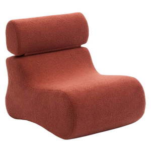 Kreslo v terakotovej farbe z textílie buklé Club – Kave Home vyobraziť