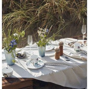 Drevený mlynček na korenie a soľ v prírodnej farbe Hammershøi – Kähler Design vyobraziť