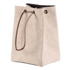 KÔŠ NA BIELIZEŇ, krémová vyobraziť