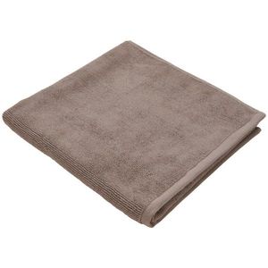 Bio: Vio UTERÁK, piesková vyobraziť