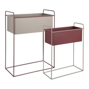 Kovové stojany na kvety 2 ks (výška 65 cm) Reina – PT LIVING vyobraziť