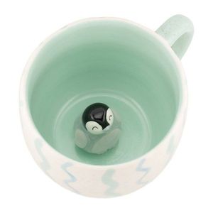 Hrnček v mentolovej farbe Surprise Penguin – Sass & Belle vyobraziť