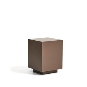 Betónový záhradný stolík 35x35 cm Rustella – Kave Home vyobraziť