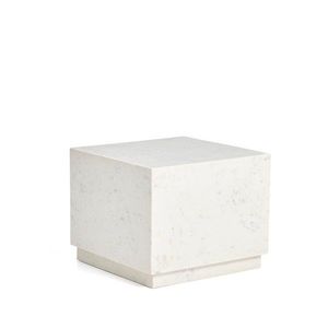 Mramorový odkladací stolík 50x50 cm Sorein – Kave Home vyobraziť